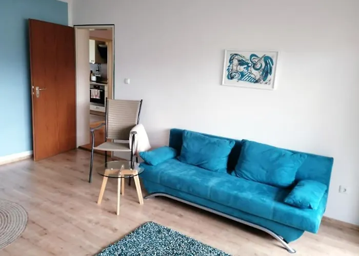 Schoene Mit Balkon, Zentrumnah